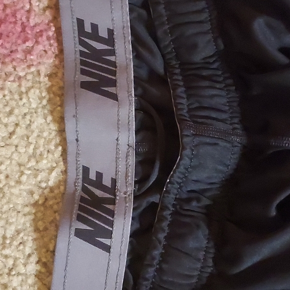 Shorts - Picture 4 of 4